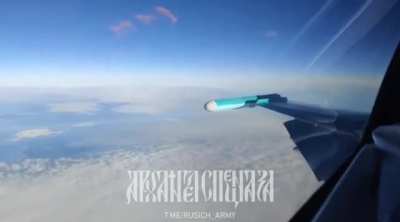 Su-34 dropping FAB-500 bombs over Chasiv Yar