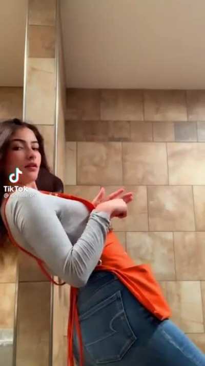 Who wanna come to home depot with me