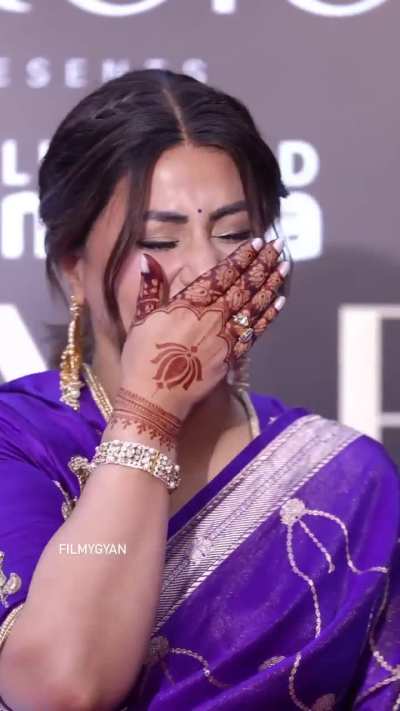 Hina khan