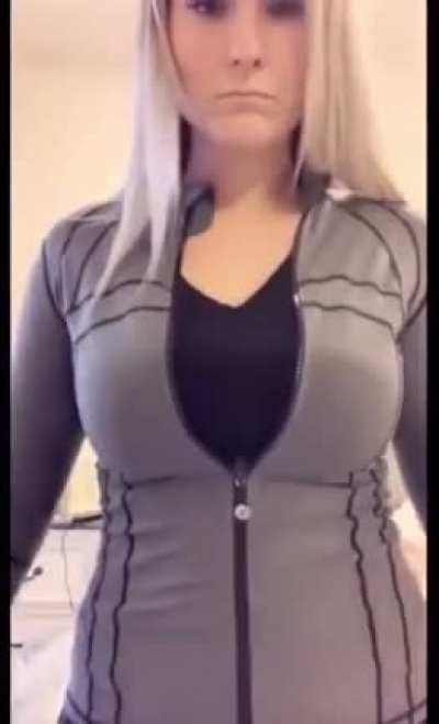 👀