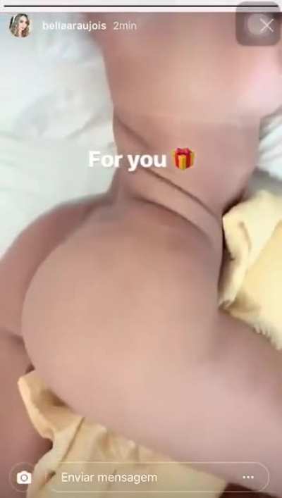 Bella araujo