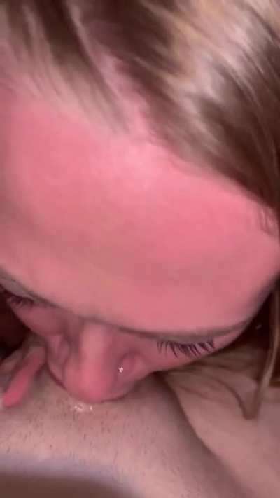 Once he starts to cum I start to deepthroat