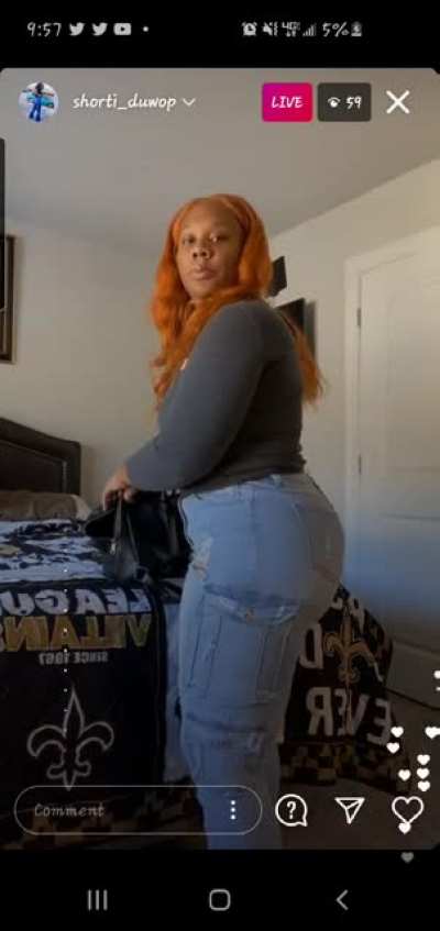 In dem jeans🍑