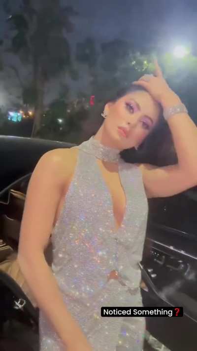 Urvashi Randi Rautela going for her escorting job