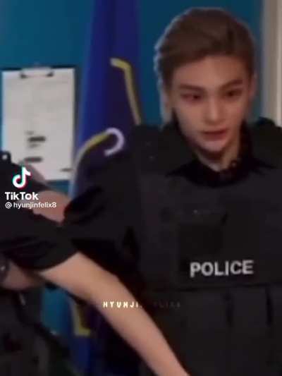 I uhh need the police 👮‍♀️
