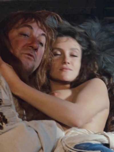 Isabella Dandolo - the guy can't keep his hands and mouth off the soft supple tits - Le bon roi Dagobert (1984)