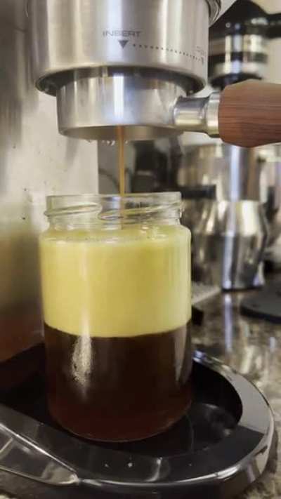 Sparkling Water + Espresso = Endless Crema 😂