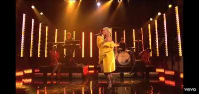 Halsey snl