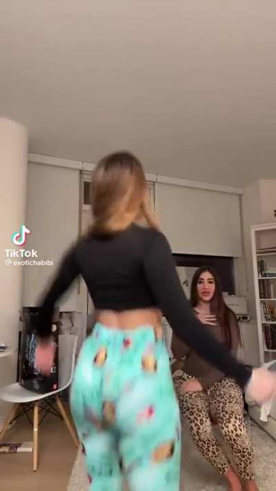A mighty fine booty on a baddie