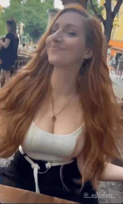 Lara 🔥