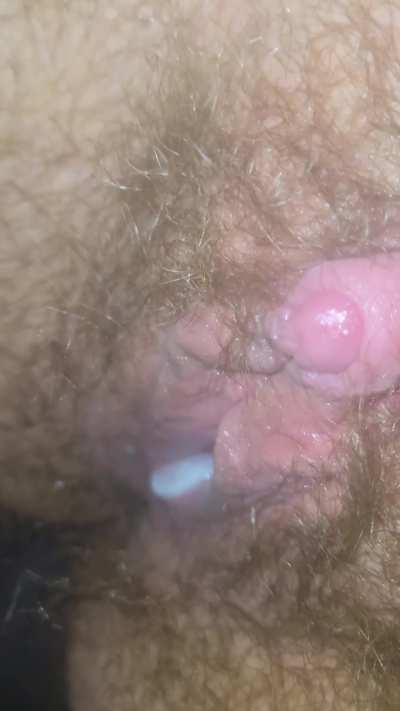 33m Dearborn - Any other hotwives/couples love creampies? Looking for someone who can take a few loads.