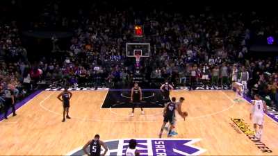 [Highlight] Kings-Bucks get into a scuffle