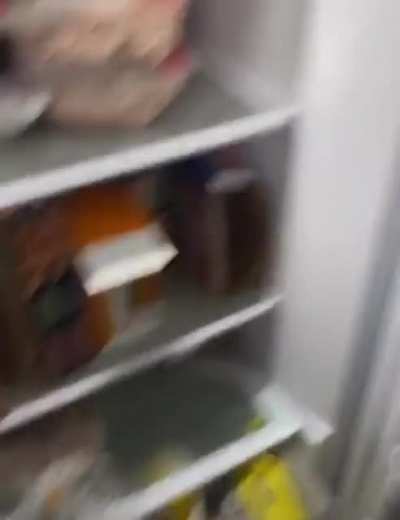 Ué