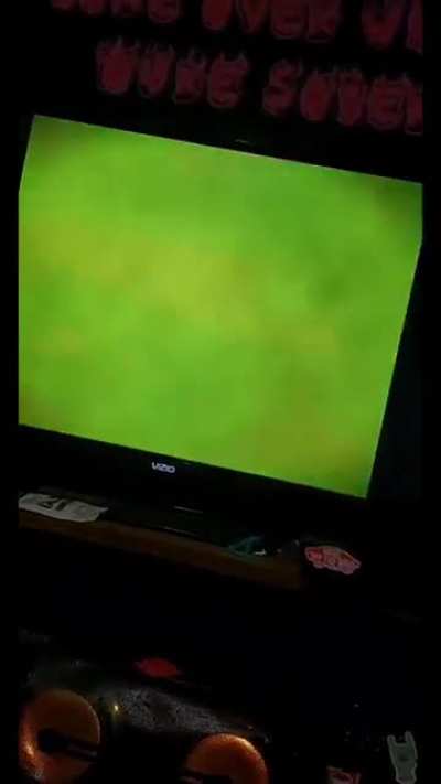 this used to be the visualizer for malibu uploaded on YouTube last night they replaced it with a really lame palm tree visualizer why didn't they just use this visualizer? it was uploaded by another channel named after macs producer alias larry fisherman 