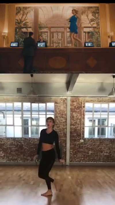 Taylor Swift - Delicate Rehersal vs Main Music Video