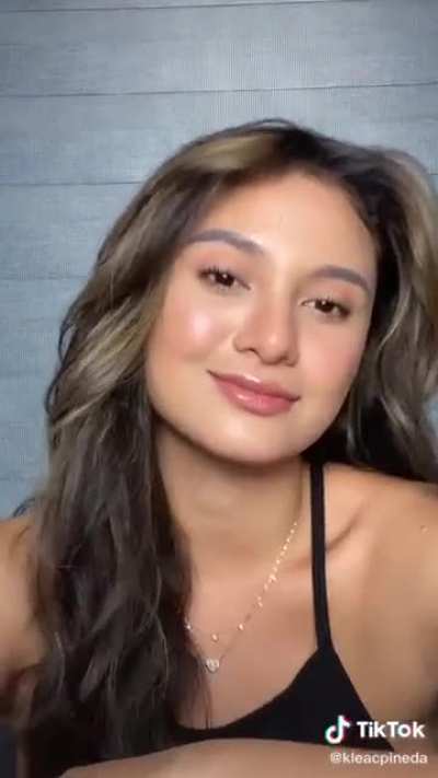 Klea Pineda