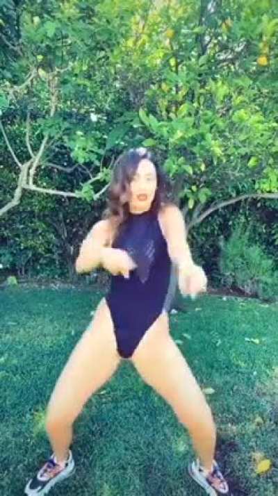 Sexy TikTok Dance