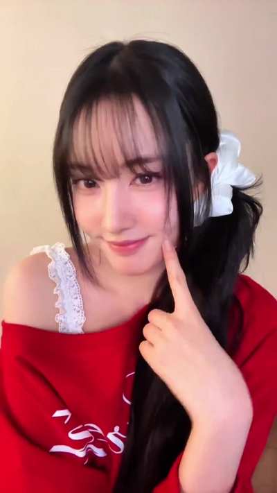 260414 STAYC TikTok Update - Happy Birthday, Yoon!