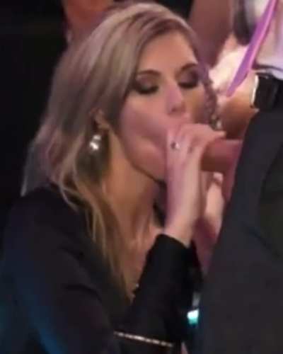babe blowjob