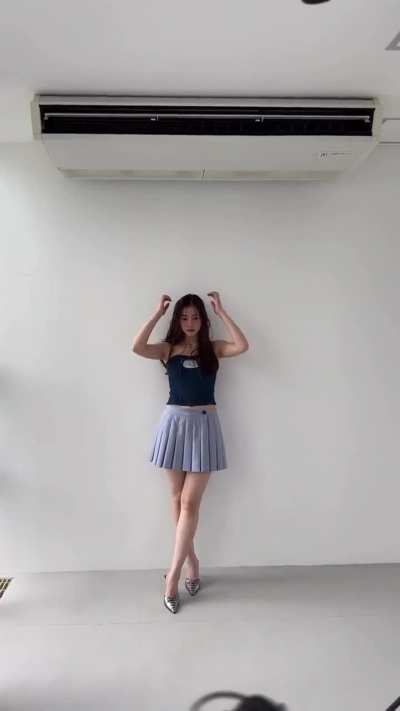 Yuko Araki behind the scenes of photoshoot 📸