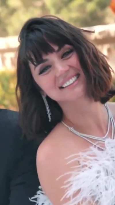 Divine Lady 