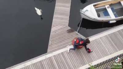 I don’t condone drinking and boating but this is hilarious.