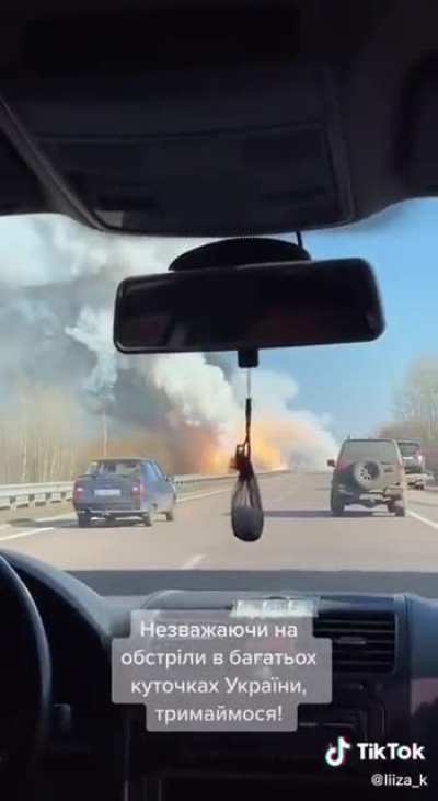 Footage of a Russian Mi-24 attack helicopter taking out a Ukrainian Buk-M1 air defence system on a highway