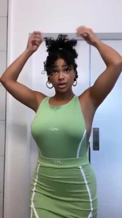 Mannn Her Voice Is Fine To 🥺😗