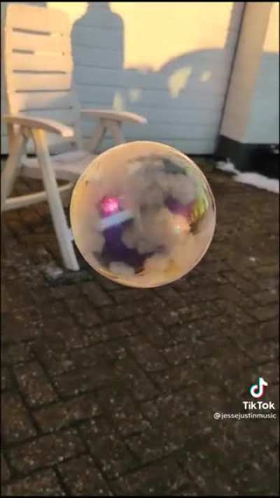 Frozen bubbles