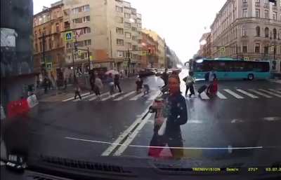Here's how you say thanks for avoiding a traffic incident