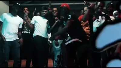 Me and the homies when Bleach comes on🕺🏿