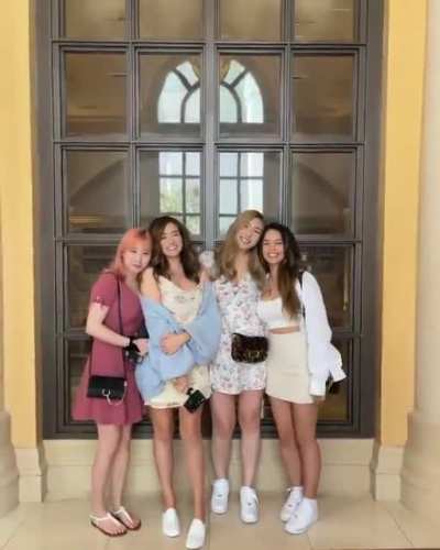 4 Insanely Super Beautiful Girls All In One House