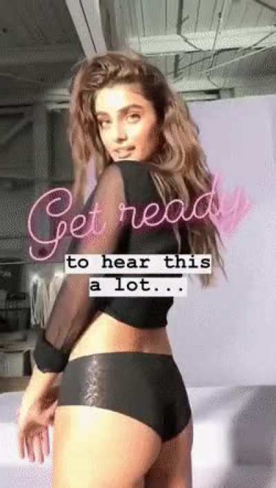 Ass shake 😛