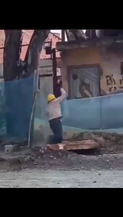 Builder gets a wake up call !!