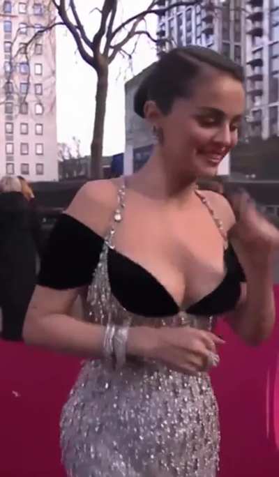 Selena gomez
