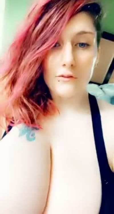 AshleyOneil 36DDDs look at THESE