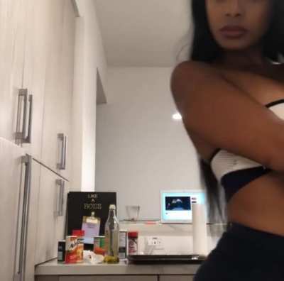 That ass moving