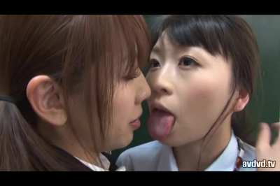 Teacher makes out with her favourite student [VSPDS-627]