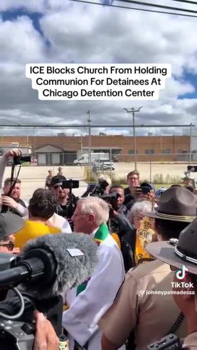 Video of the Radical Catholics trying to give Communion to the detainees