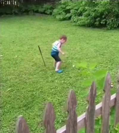 to teach his kid golf