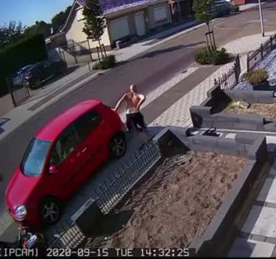 This guy is lucky he survived this.