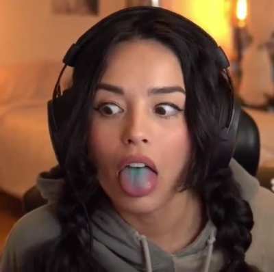Rae 👅