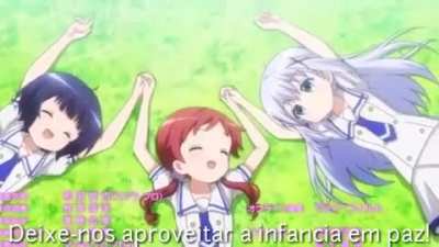 É tão bonitinho quando elas lá em baixo começam a cantar