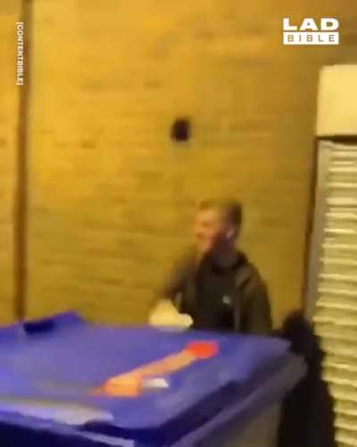 WCGW running over the dustbins