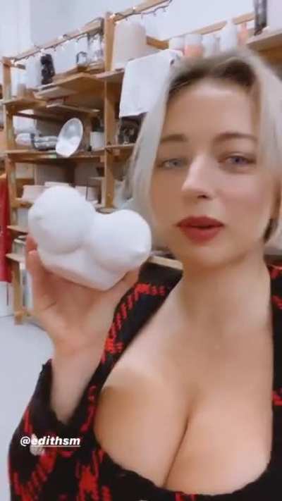 Incredible Cleavage