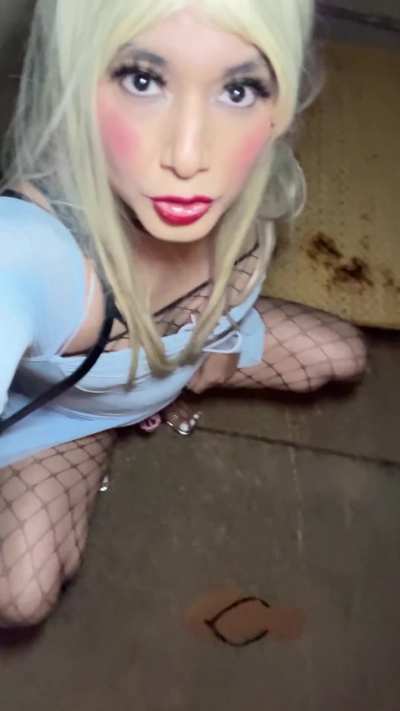 Another night of going out as a bimbo slut 👉👈