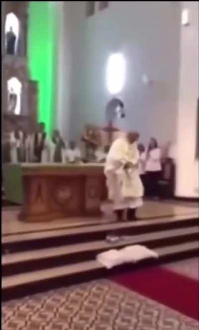 W priest