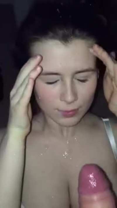 Amateur Hotwife Cumshot Facial