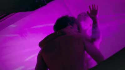 Valentina Pahde - Sunny S01E05 (2020)