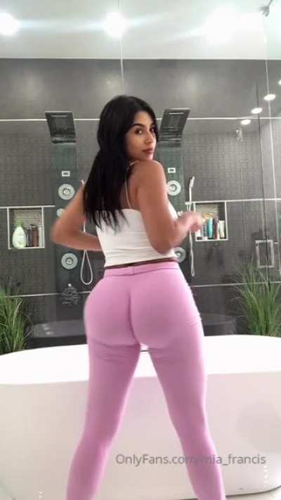 Bathroom twerk
